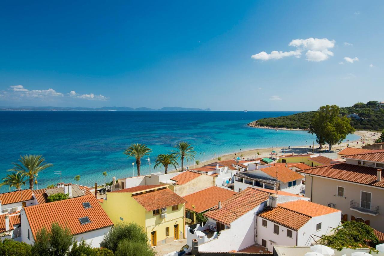 Lu' Hotel Maladroxia SantʼAntìoco 外观 照片