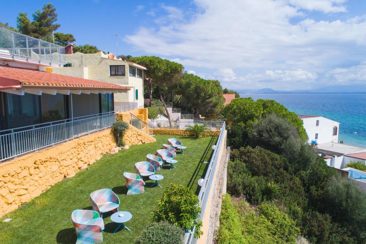 Lu' Hotel Maladroxia SantʼAntìoco 外观 照片