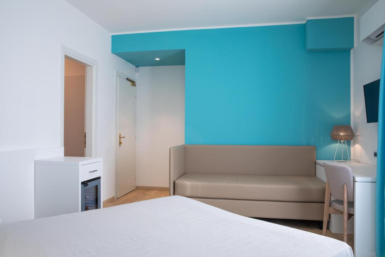 Lu' Hotel Maladroxia SantʼAntìoco 外观 照片