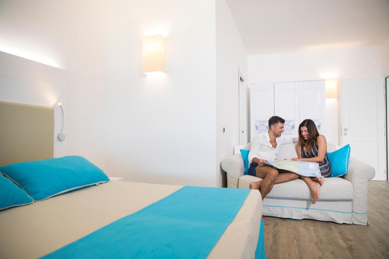 Lu' Hotel Maladroxia SantʼAntìoco 外观 照片
