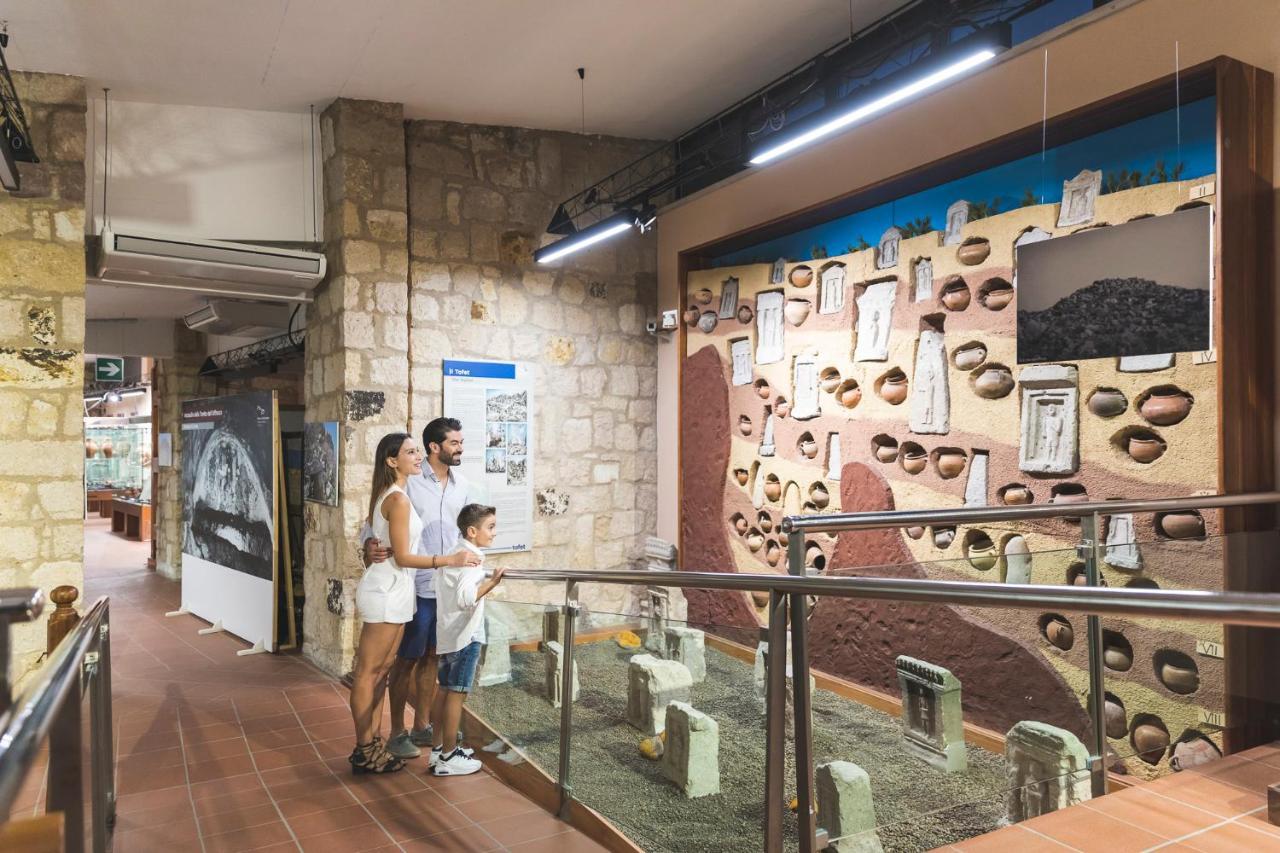 Lu' Hotel Maladroxia SantʼAntìoco 外观 照片