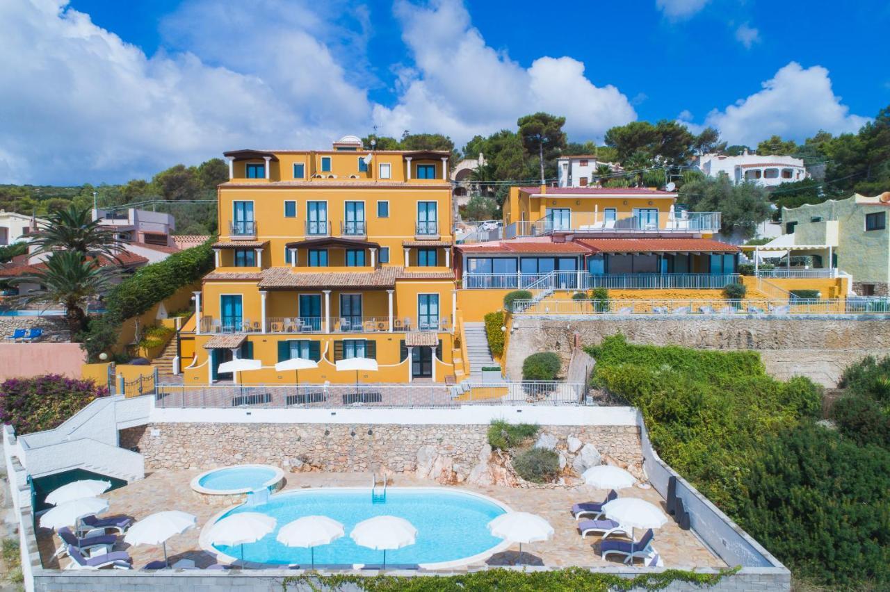 Lu' Hotel Maladroxia SantʼAntìoco 外观 照片