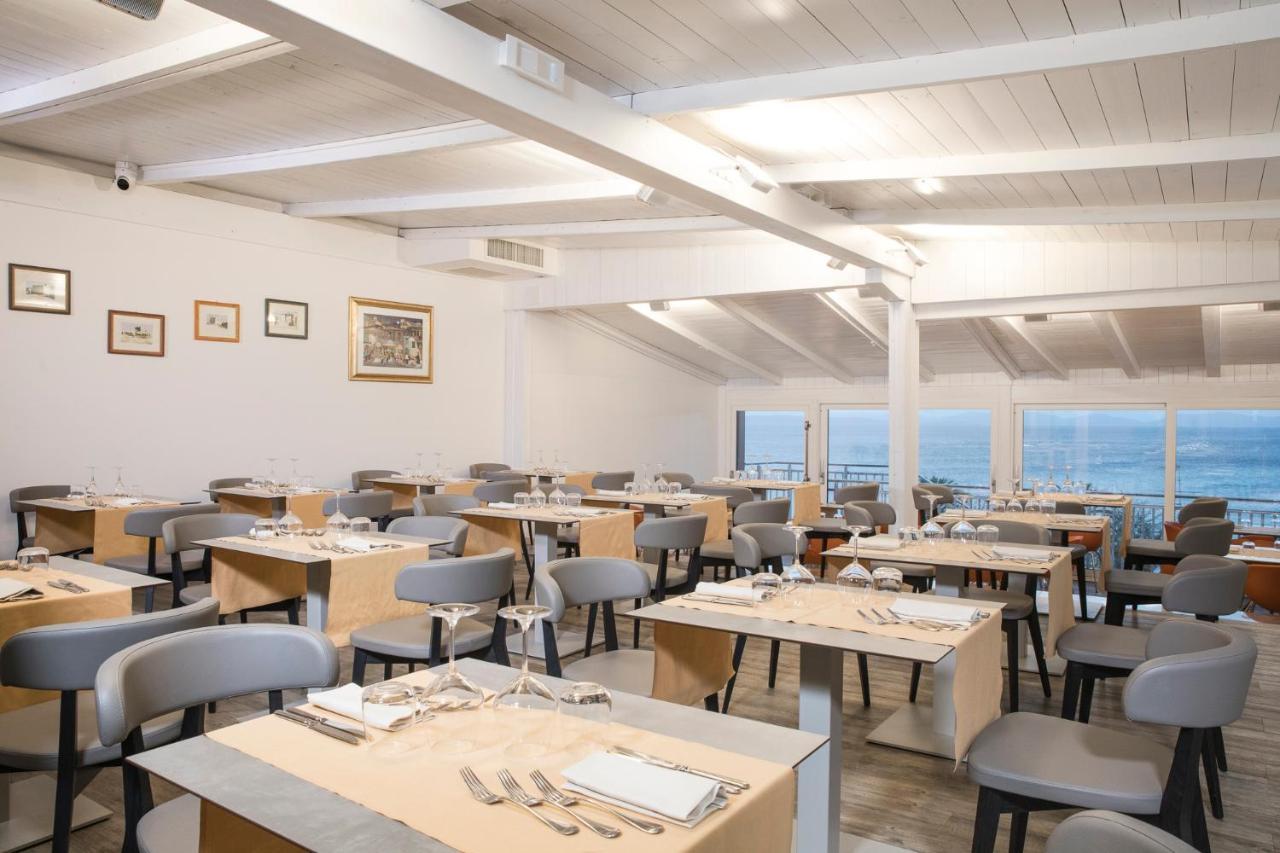 Lu' Hotel Maladroxia SantʼAntìoco 外观 照片