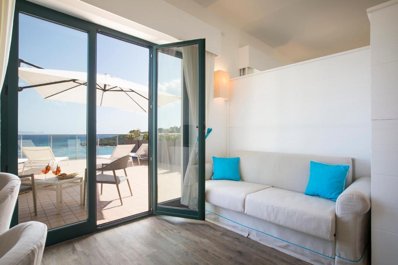 Lu' Hotel Maladroxia SantʼAntìoco 外观 照片