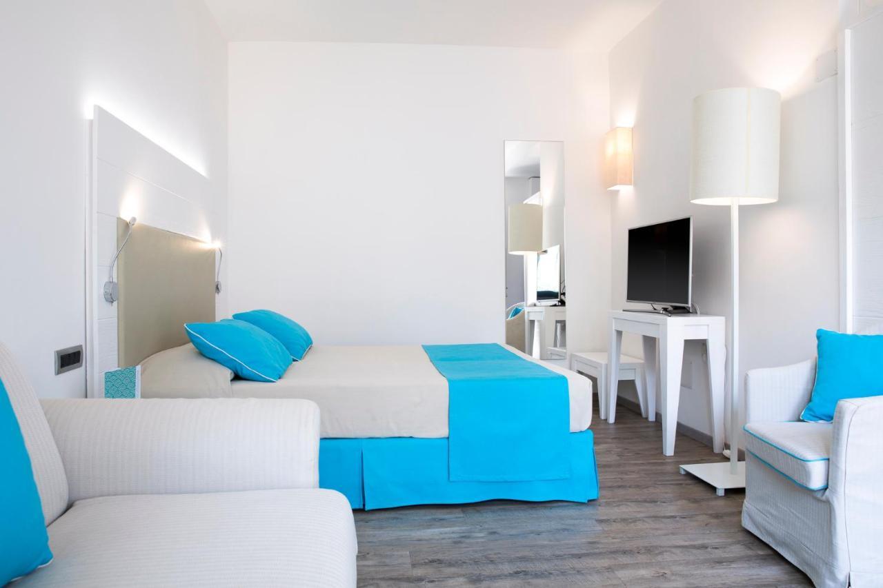 Lu' Hotel Maladroxia SantʼAntìoco 外观 照片